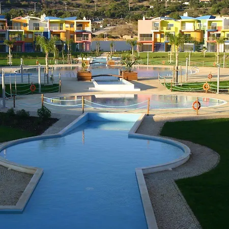 Orada Turisticos - Marina De Aparthotel 4*