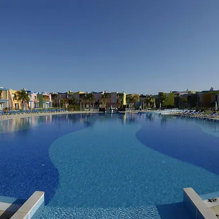 מלון דירות Orada Turisticos - Marina De 4*