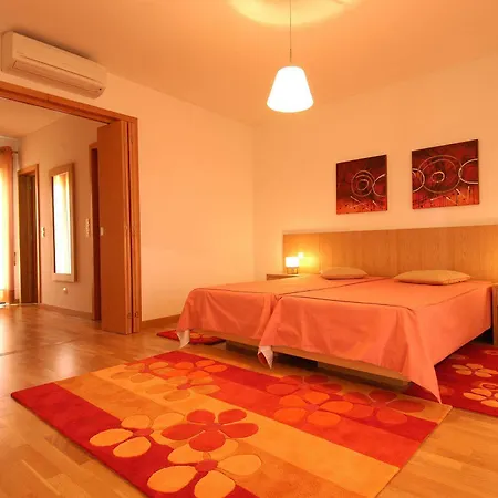 Orada Turísticos - Marina De Apartahotel 4*